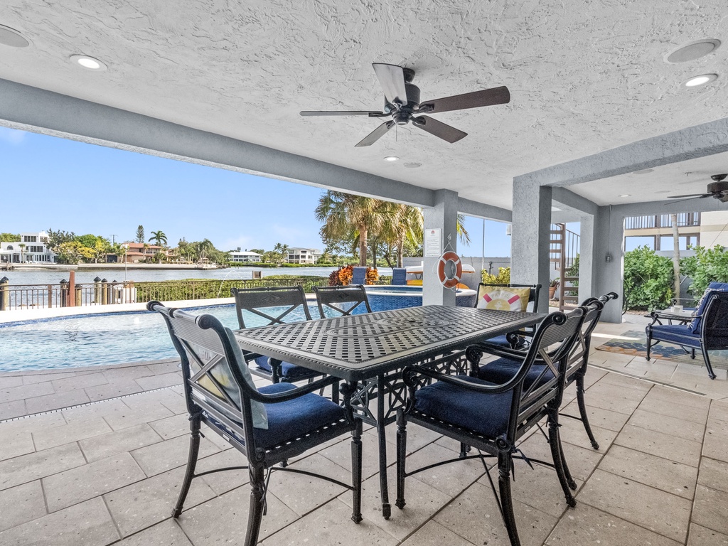 Outdoor Dining Area