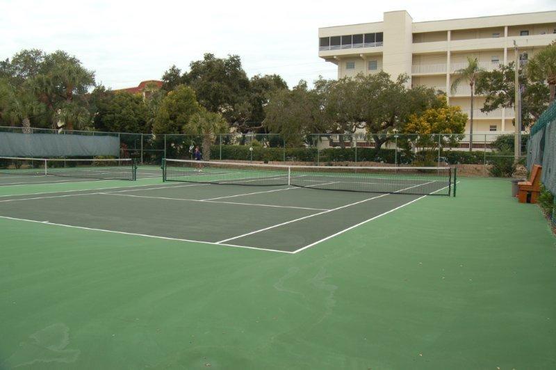 Tennis Courts