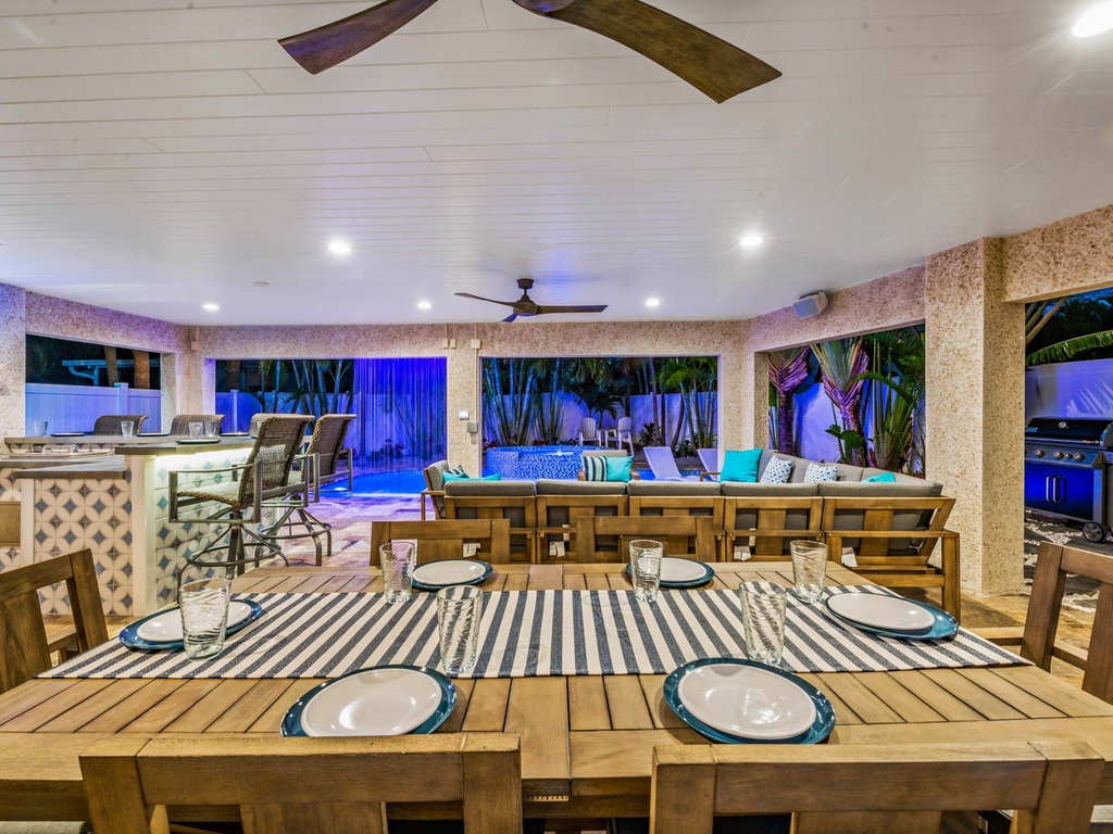Backyard Dining
