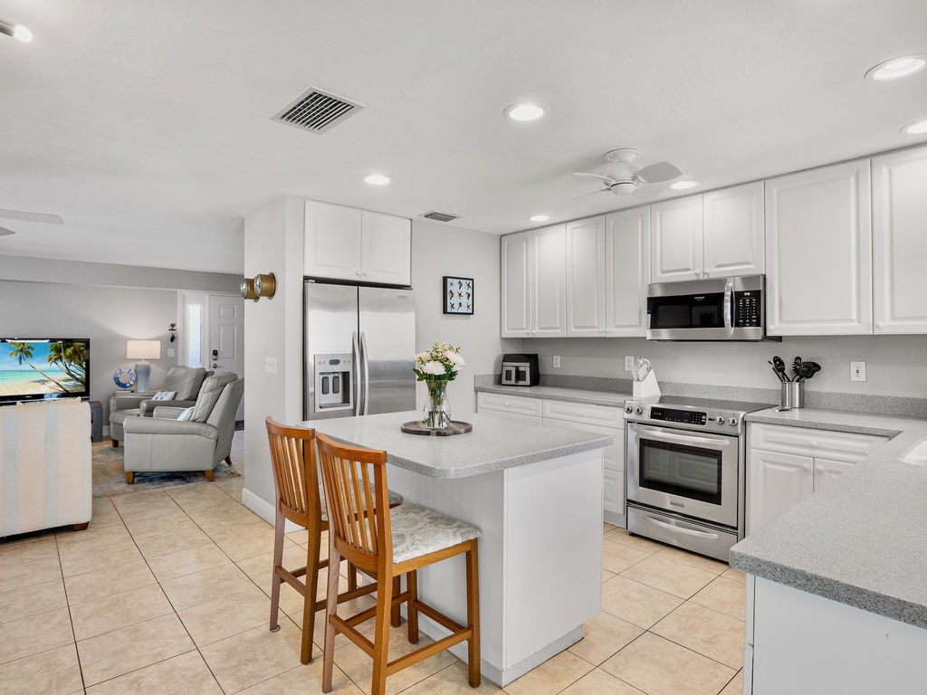 Jamaica Royale 702 by Tropical Sands Accommodations