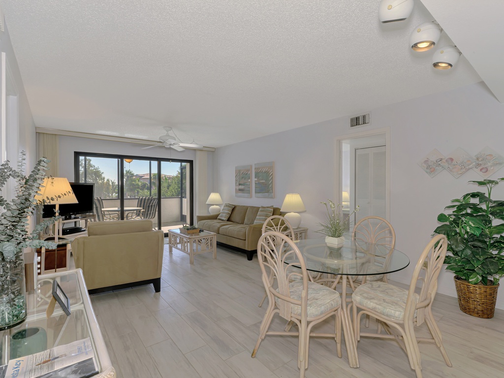 Open-concept Dining and Living Area