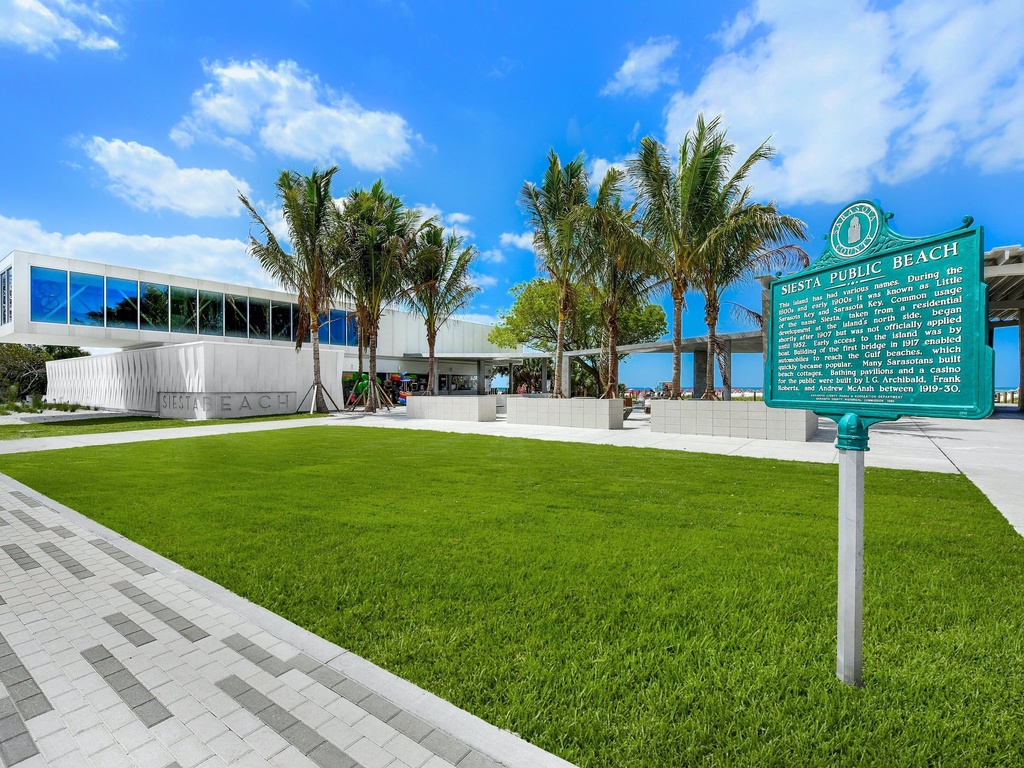 The Shaded Sanctuary - Siesta Key Luxury Rental Properties