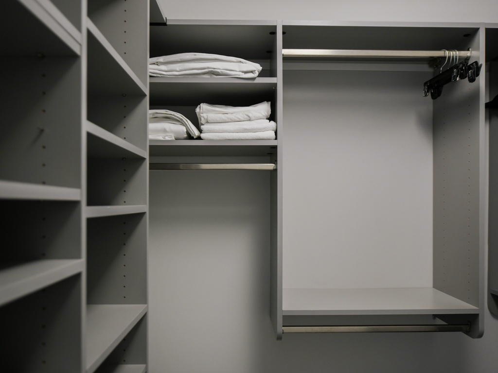 Master Bedroom - Walk-in Closet