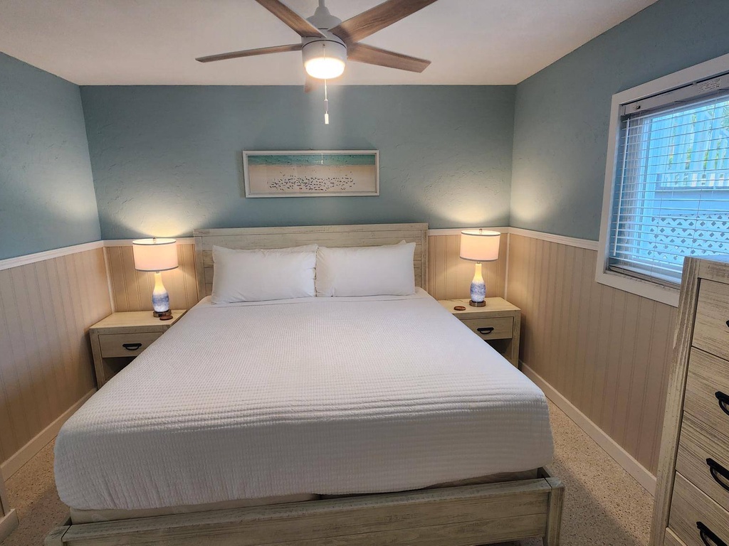 Bedroom, King