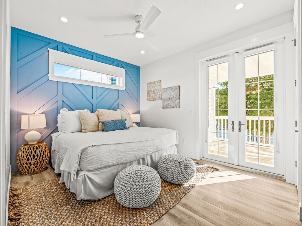 Fifth Bedroom (1st floor), King Bed