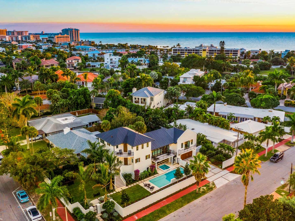 Stroll to the Beach for Sunset!