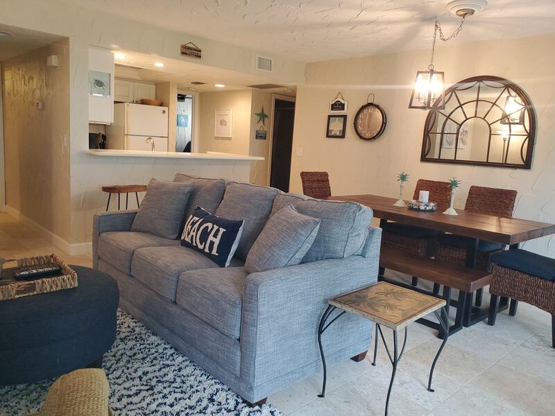 Midnight Cove II 212F