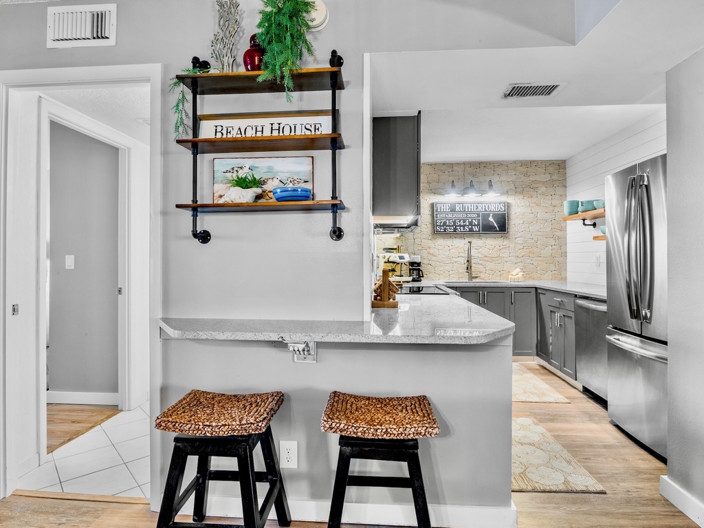 Harbor Towers Unit 515 by Tropical Sands Accommodations
