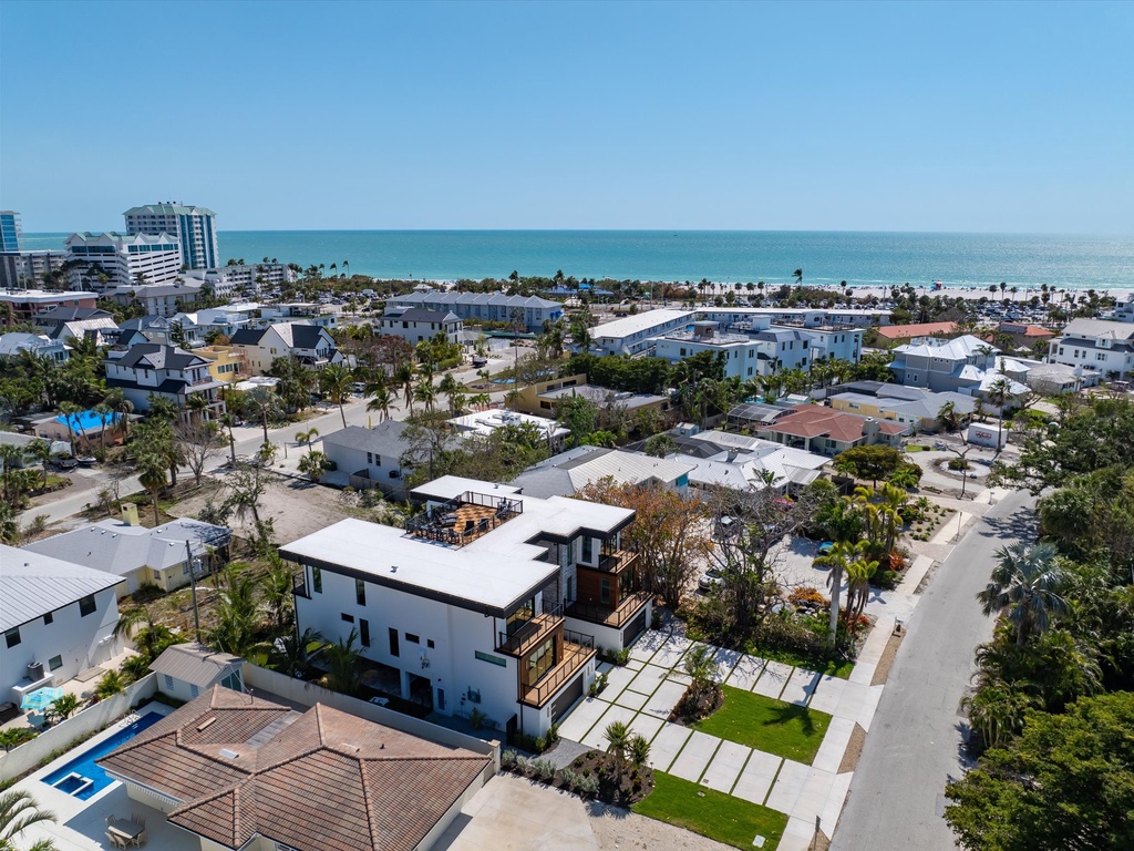 Lido Luxe Estate by Lido Key Vacations
