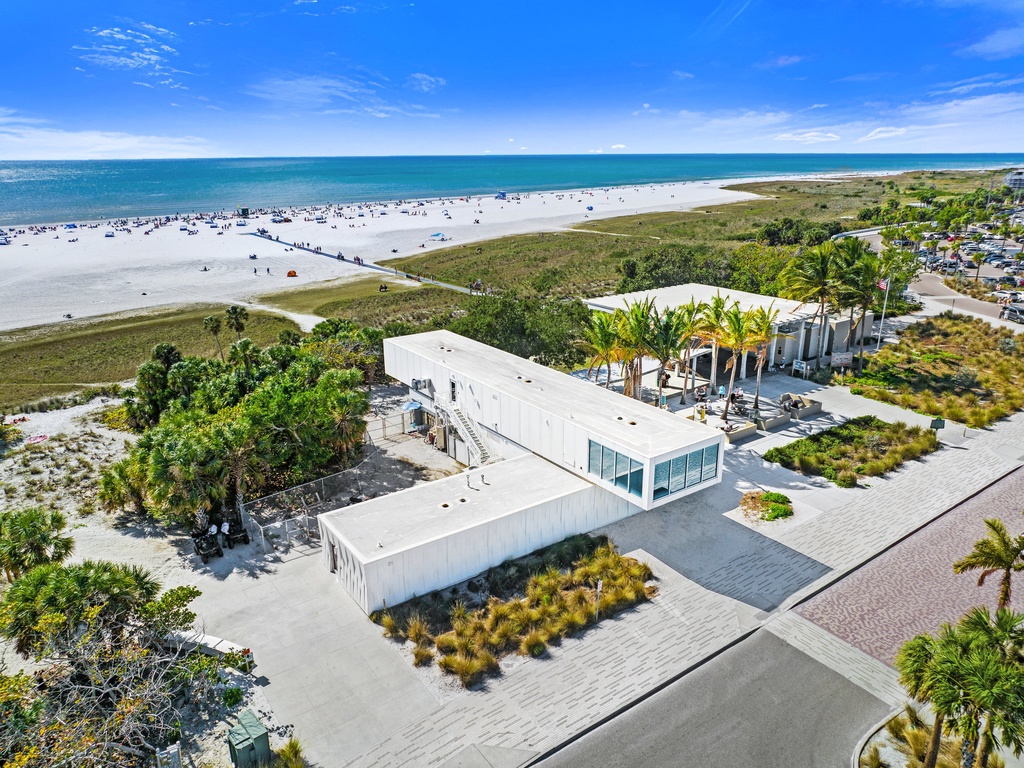 The Shaded Sanctuary - Siesta Key Luxury Rental Properties