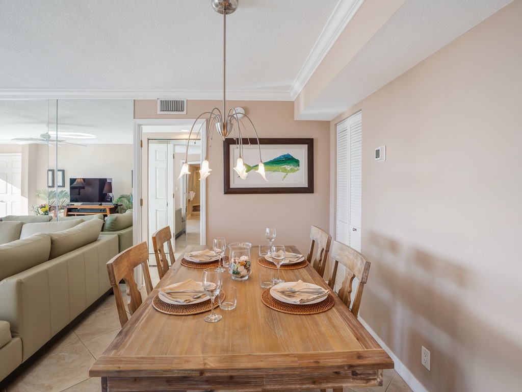 Harbor Towers Unit 330 by Tropical Sands Accommodations