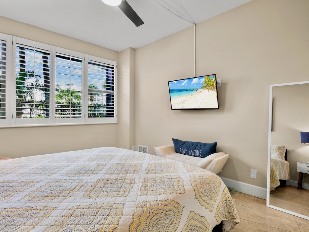 Harbor Towers 111 by Tropical Sands Accommodations