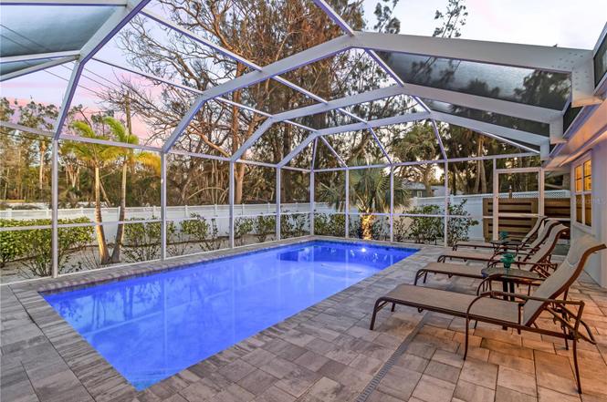 Private pool
