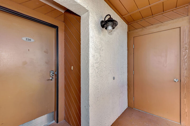 Midnight Cove II 220D