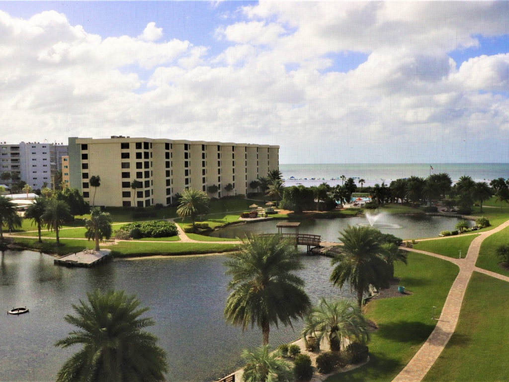 Gulf and Bay Club- D506