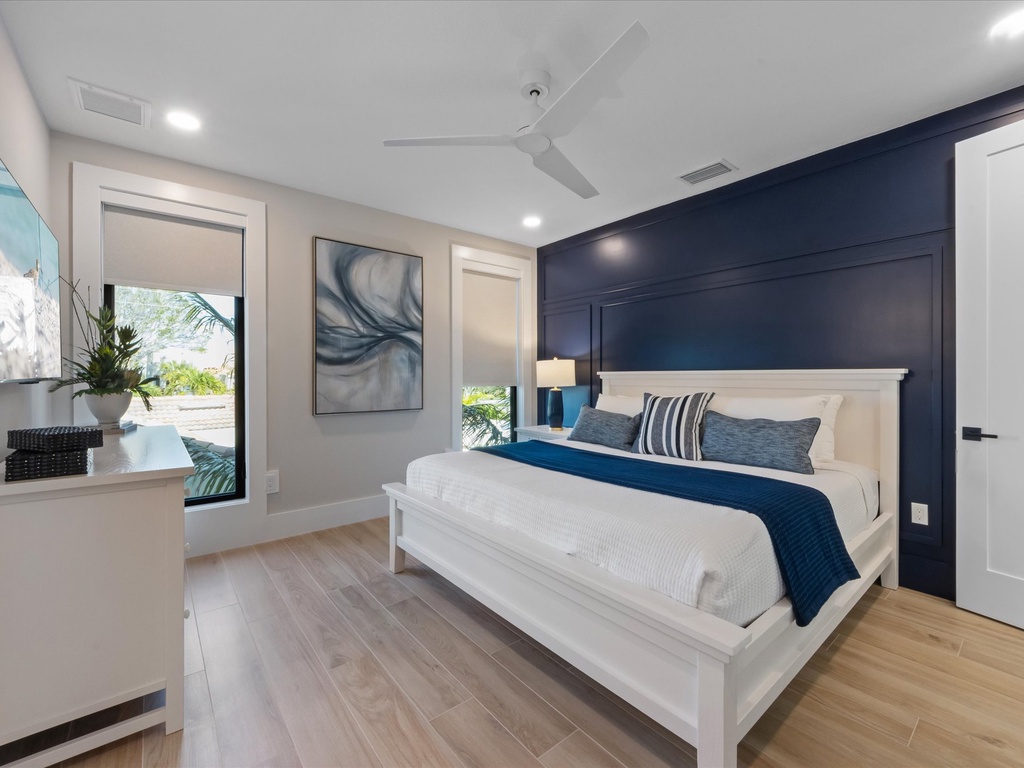 Fourth Bedroom, King