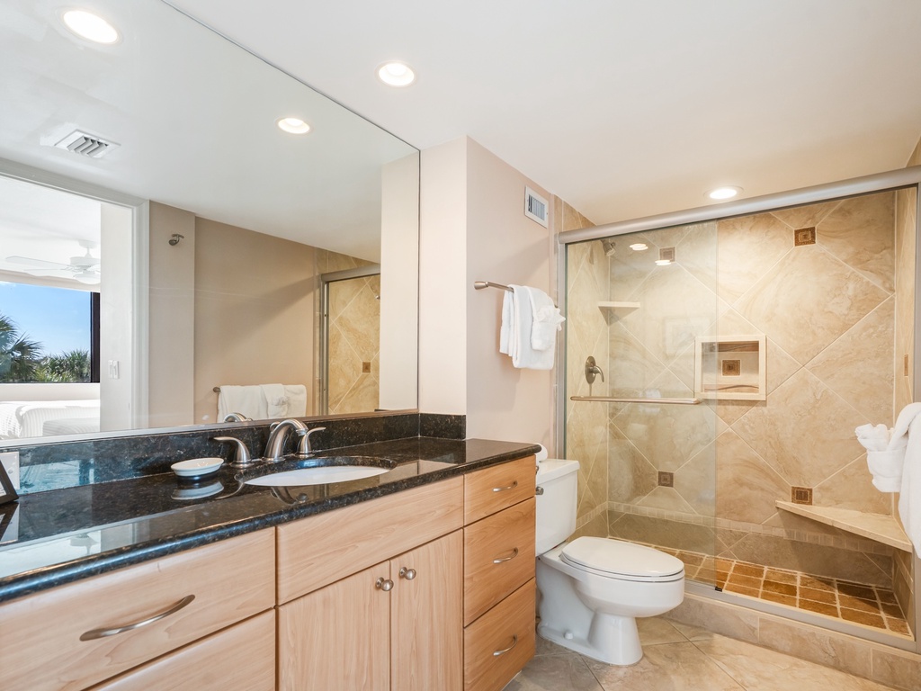 Harbor Towers Unit 330 by Tropical Sands Accommodations