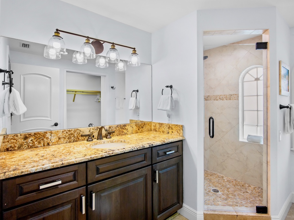 Second Bathroom, Ensuite