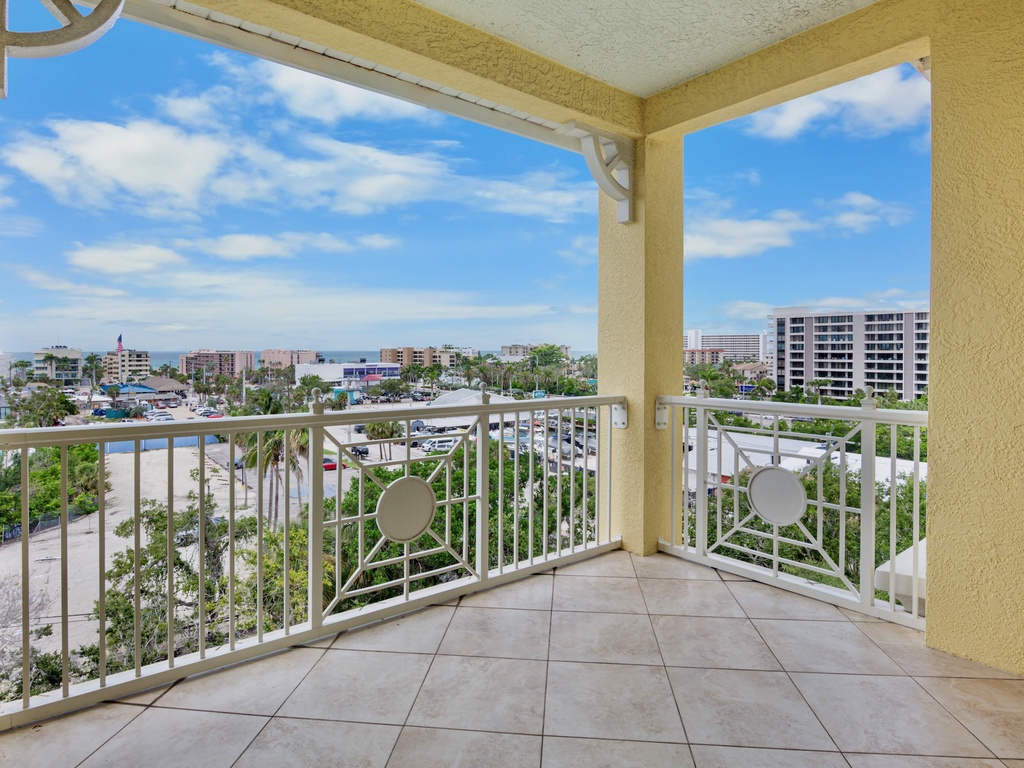 Second Bedroom, Balcony