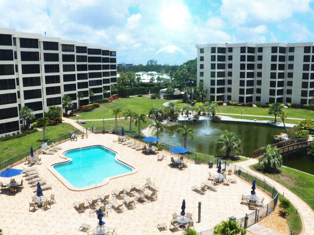 Gulf and Bay Club- D502