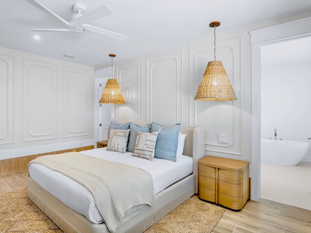 Second Bedroom, King