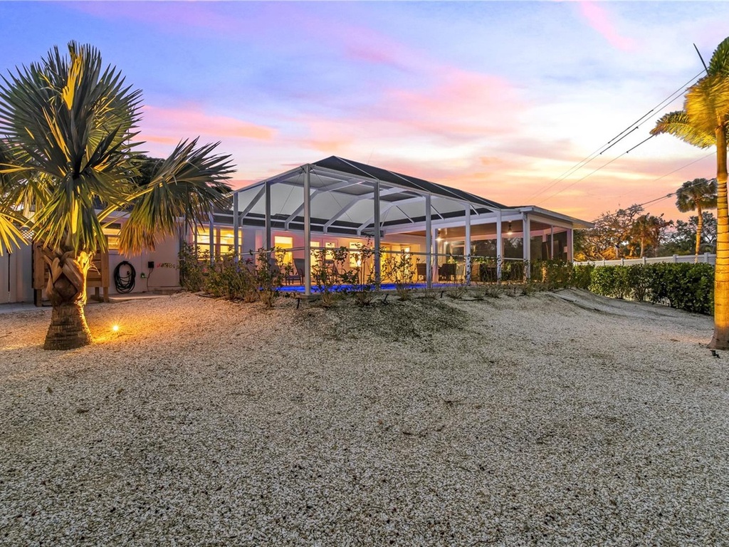 The Coastal Nest by Tropical Sands Accommodations