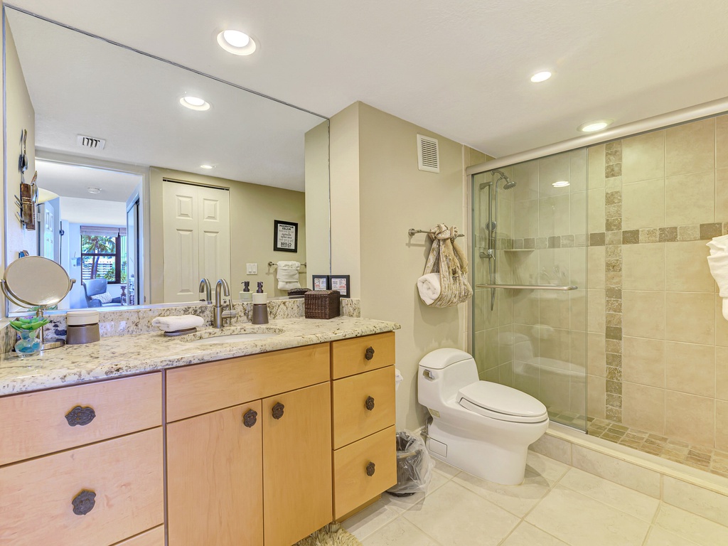 Primary Bathroom, Ensuite