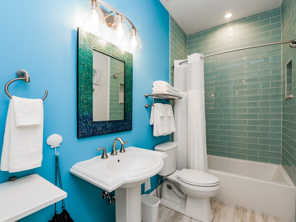 Fifth Bathroom with a tub/shower combo