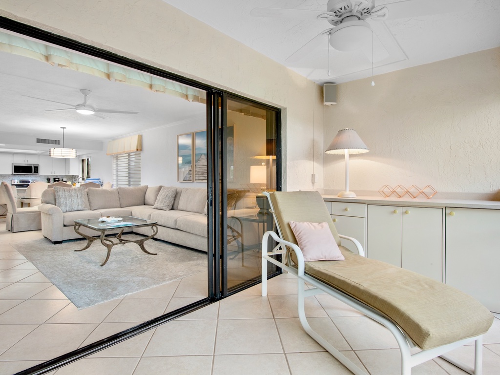 Midnight Cove II Unit 910 by Tropical Sands Accommodations