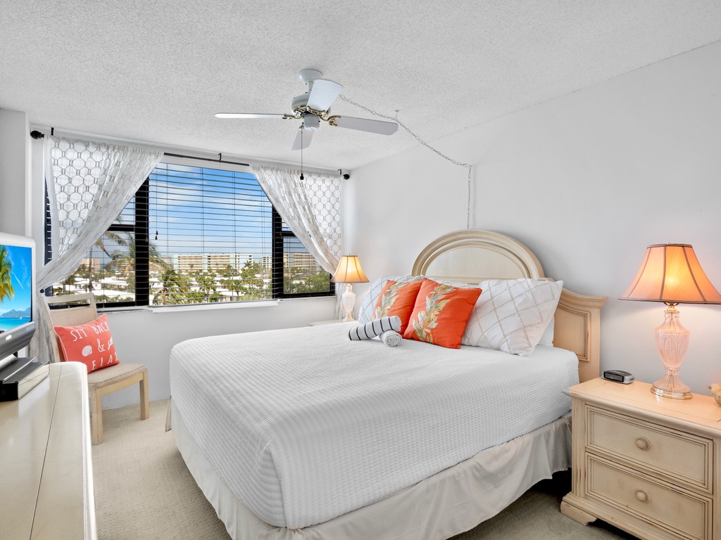 Harbor Towers Unit 525 by Tropical Sands Accommodations