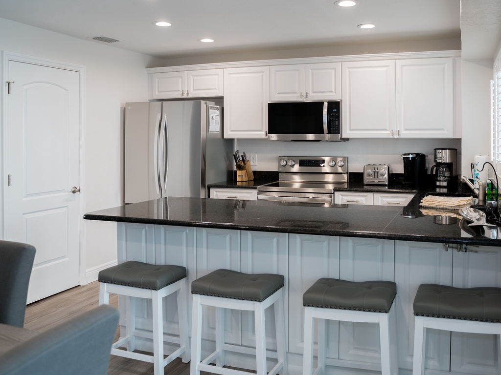 405 kitchen 3