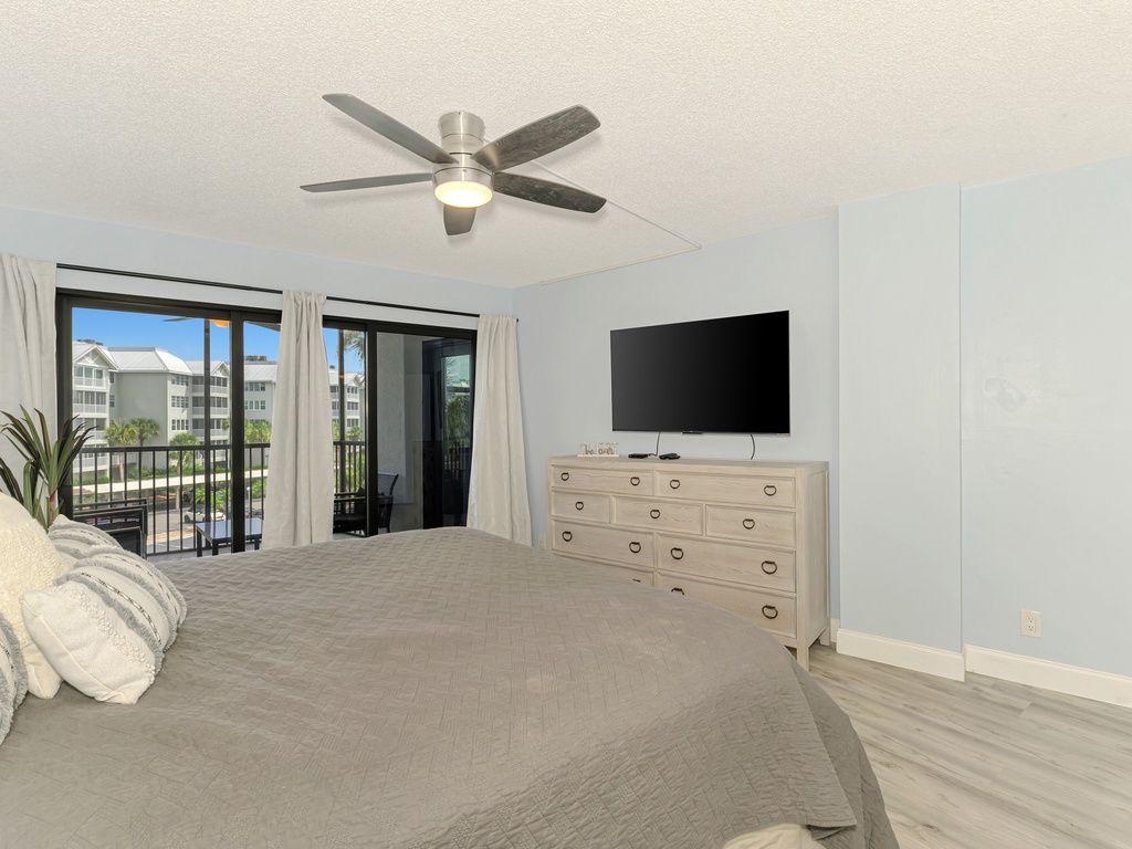 Primary Bedroom, King