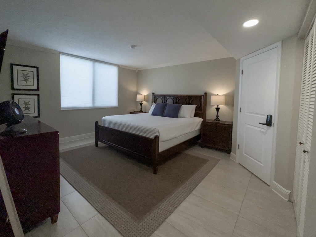 Primary Bedroom - King