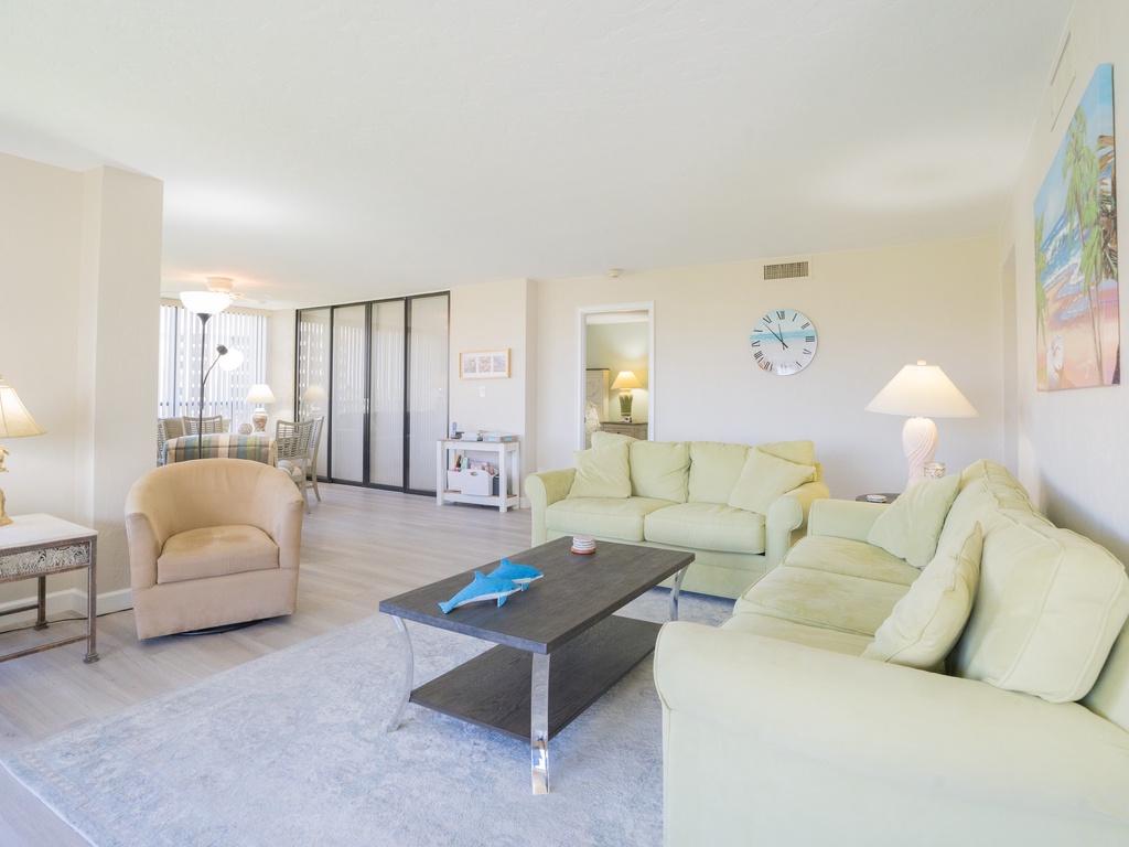 Gulf and Bay Club B301