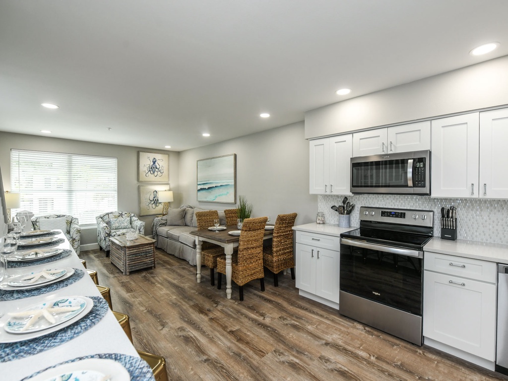 East Unit - Kitchen