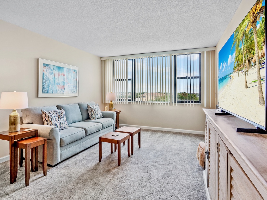 Harbor Towers Unit 501 by Tropical Sands Accommodations