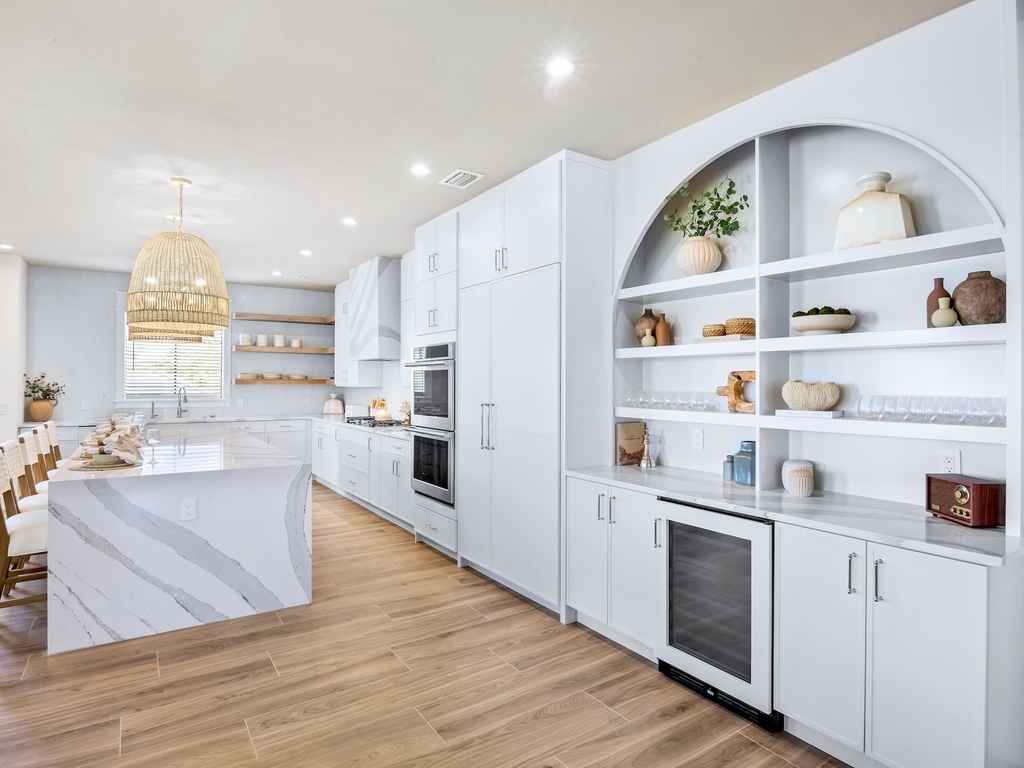 Kitchen Area, Dry Bar