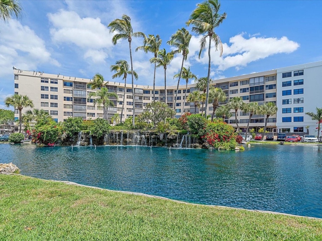 Harbor Towers Unit 603 by Tropical Sands Accommodations