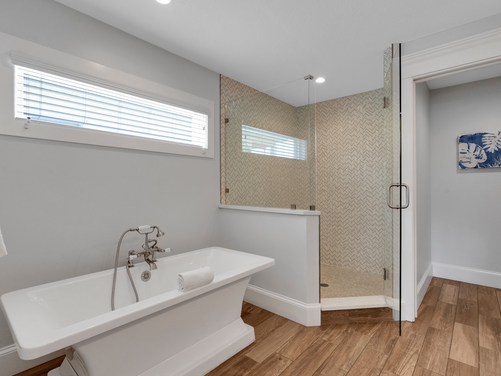 Primary Bathroom, Ensuite