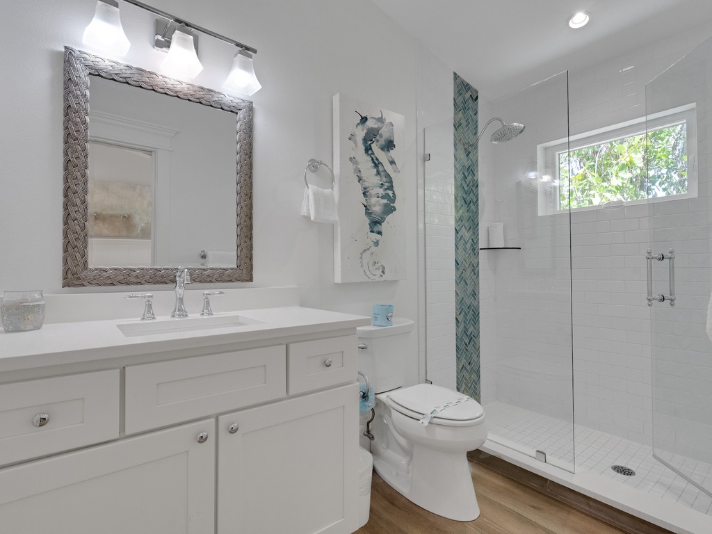 Sixth Bathroom, Ensuite