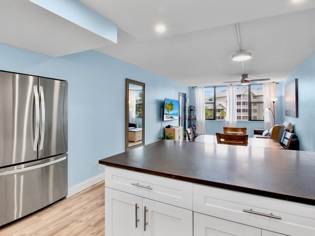 Harbor Towers Unit 312 by Tropical Sands Accommodations