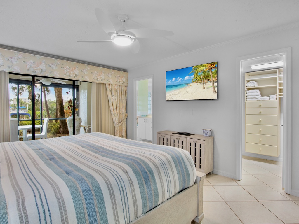 Midnight Cove II Unit 910 by Tropical Sands Accommodations