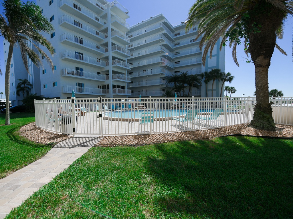 Jamaica Royale - Tropical Sands Accommodations