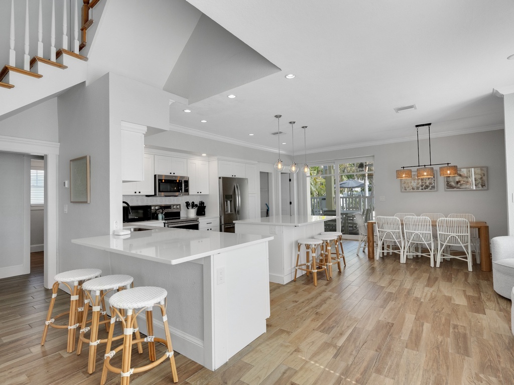 Kitchen Area, Breakfast Bars