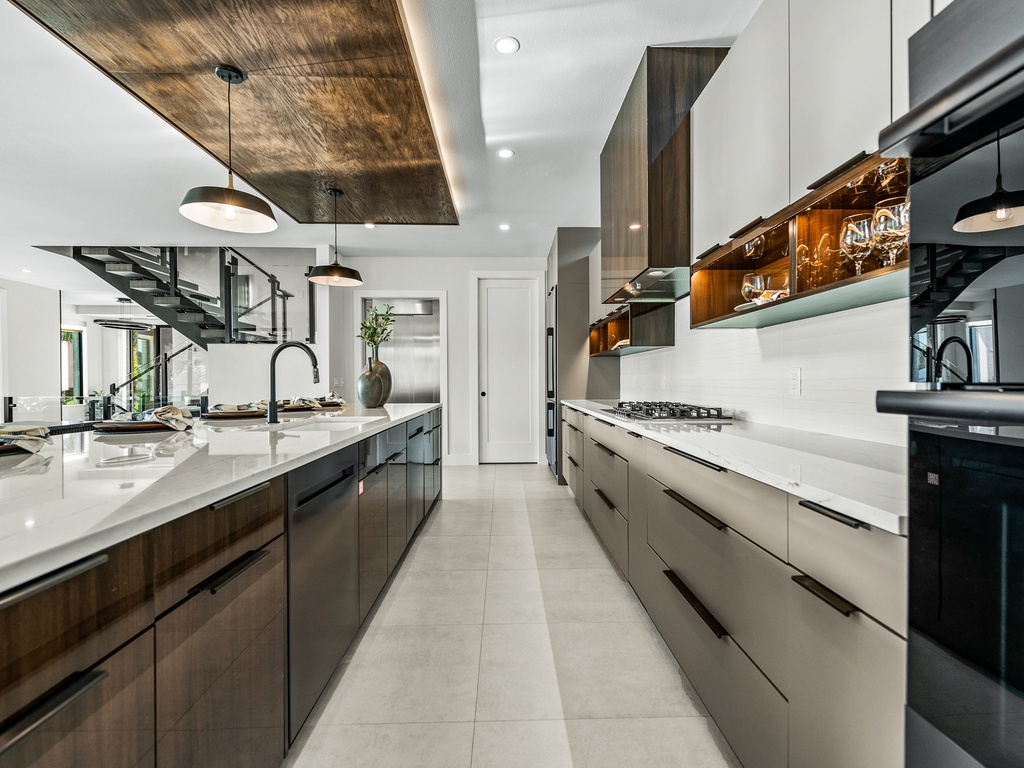Fully equipped modern kitchen