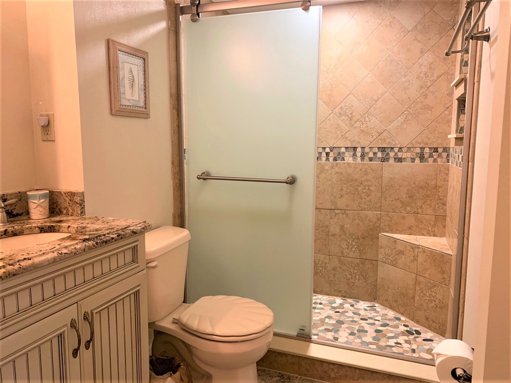 Primary Bathroom, Ensuite