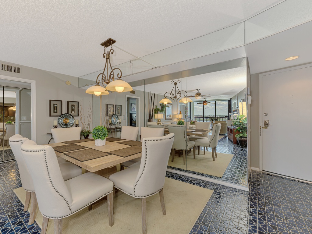 Elegant Dining Room seating
