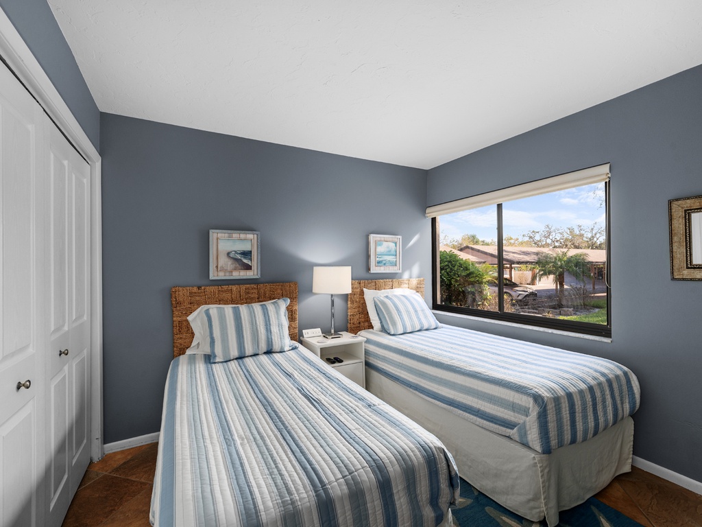 Midnight Cove II 611F