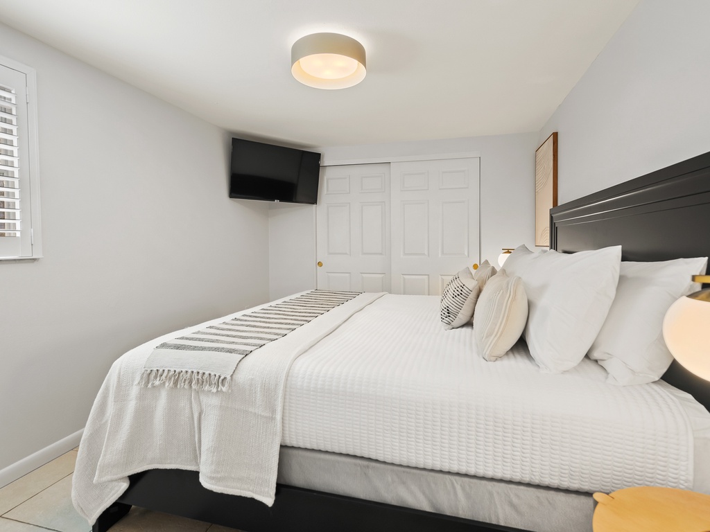 Primary Bedroom - King