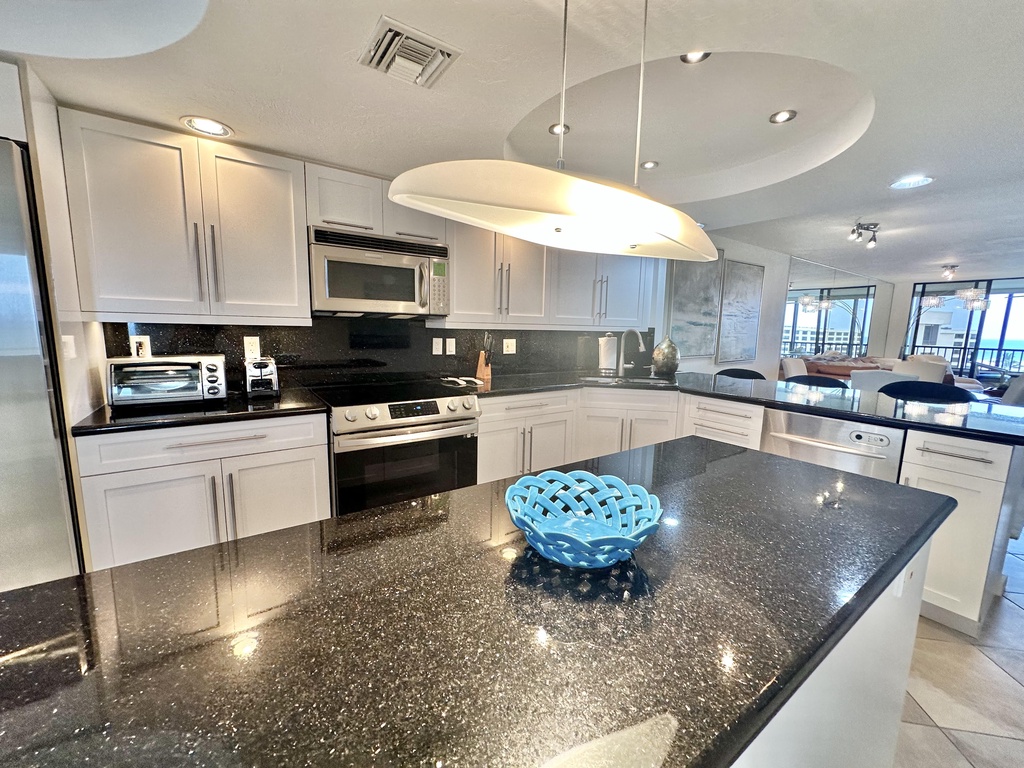 Gulf and Bay Club C702 (4)